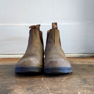 Blundstones work boots